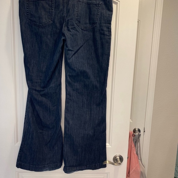 Old navy flirt flare leg jeans size 16 long - Picture 2 of 5